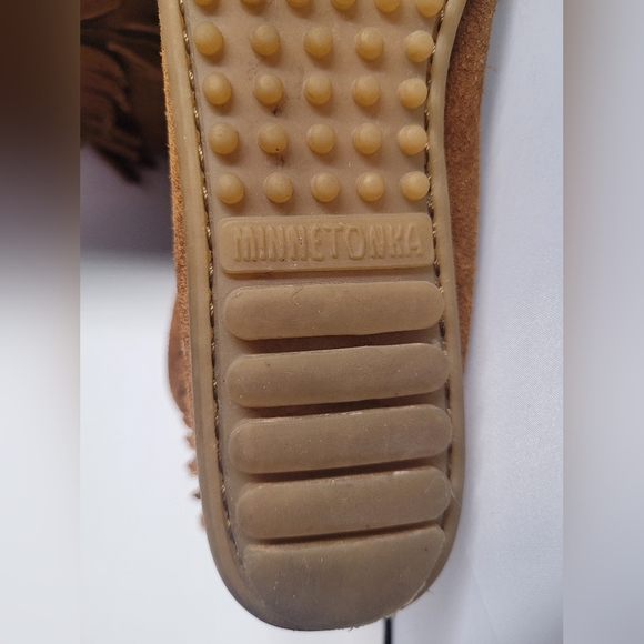 Minnetonka 8 Soft Suede Abkle Boots Double Fringe Studded Rubber Soles Side Zip - Picture 9 of 10